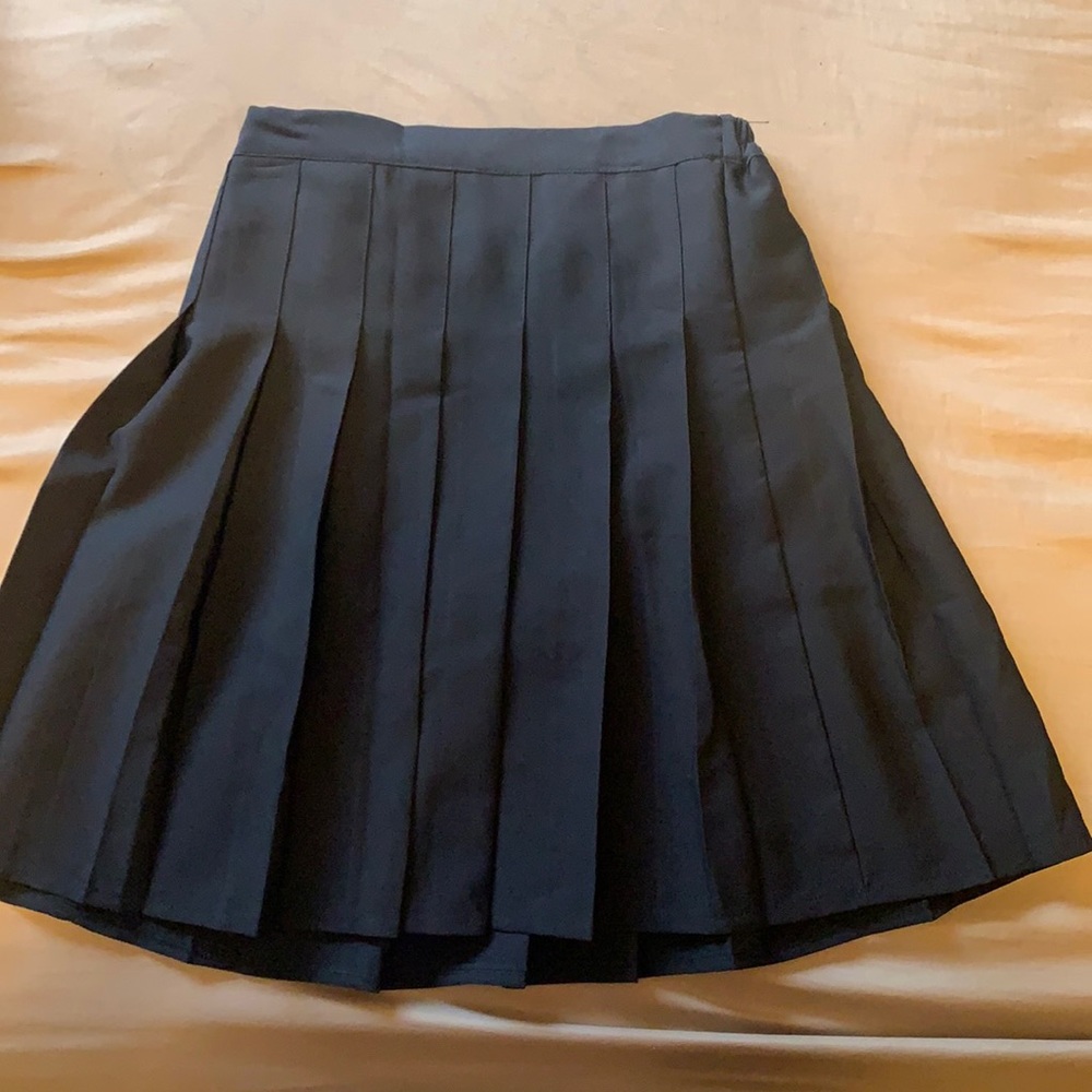 Tall Women’s pleated skirt